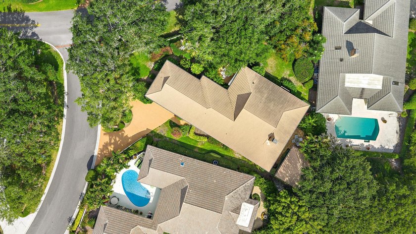 This Lovely Jupiter Hills home with rare private guest cottage - photo 34