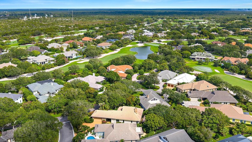 This Lovely Jupiter Hills home with rare private guest cottage - photo 37