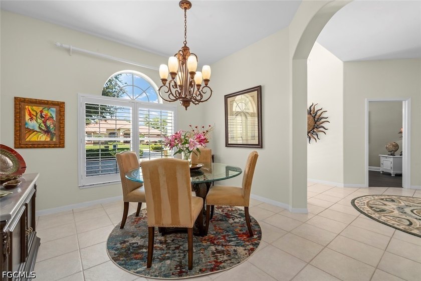 This 3 bedroom, 3 bath showplace in a peaceful, serene lake - photo 12