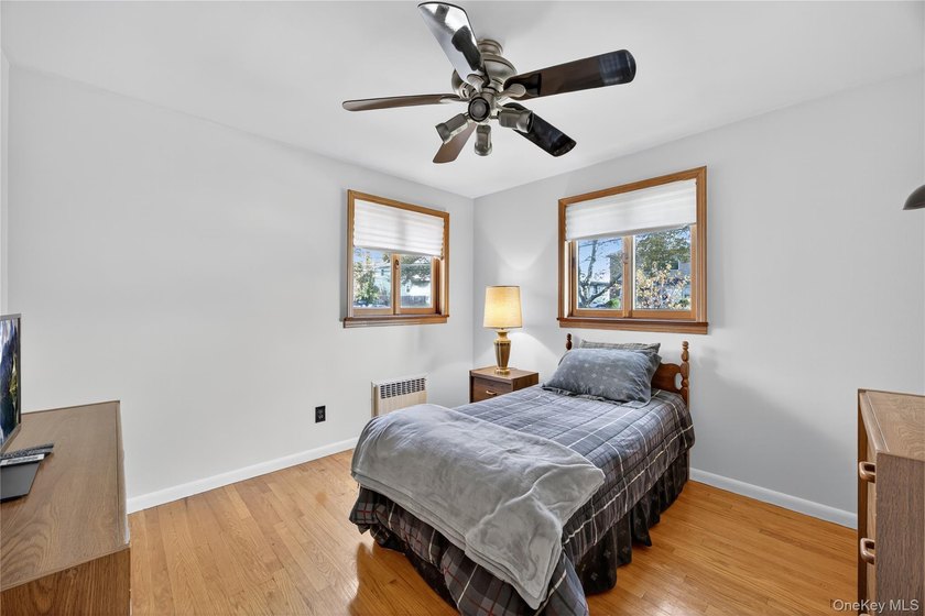 Welcome to this beautifully expanded ranch featuring 3 bedrooms - photo 15