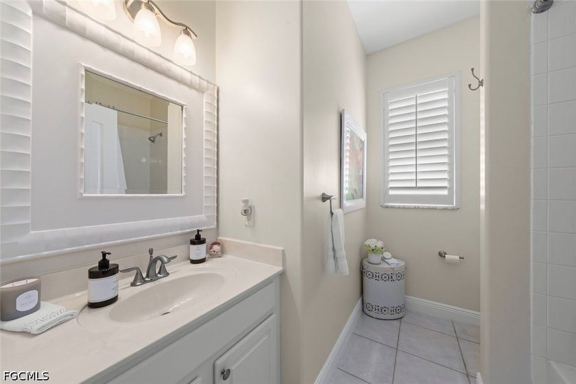 This 3 bedroom, 3 bath showplace in a peaceful, serene lake - photo 34