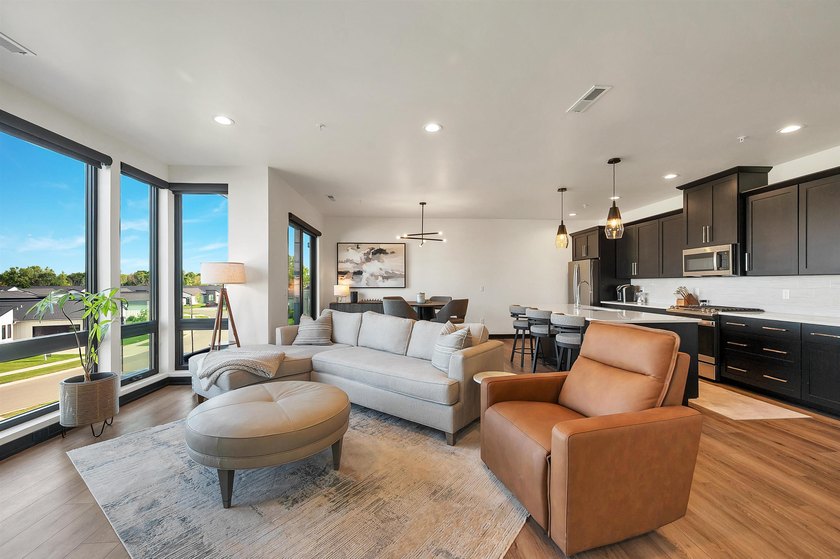 Maintenance-free waterfront living! Enjoy high end condo living - photo 13