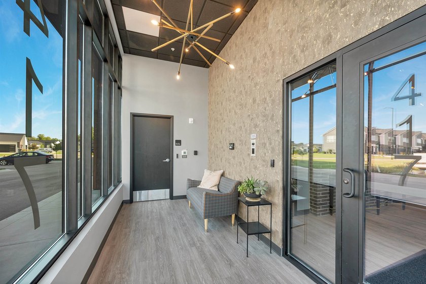 Maintenance-free waterfront living! Enjoy high end condo living - photo 36