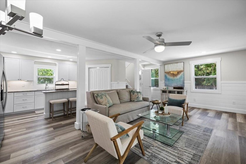 MOTIVATED SELLER! Let's make a deal on this one! Private Bay - photo 7