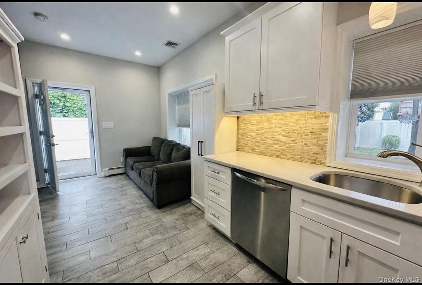 Pride of ownership shines throughout this Spectacular 3-bedroom - photo 27