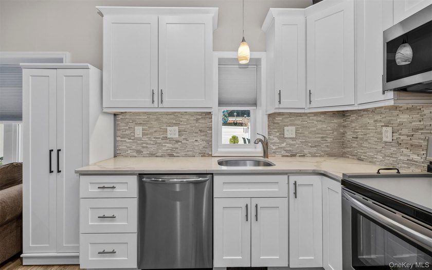 Pride of ownership shines throughout this Spectacular 3-bedroom - photo 30
