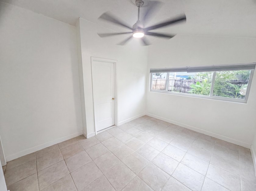 752 Orchid Dr is a 1-story Royal Palm Beach home, gives an open - photo 14