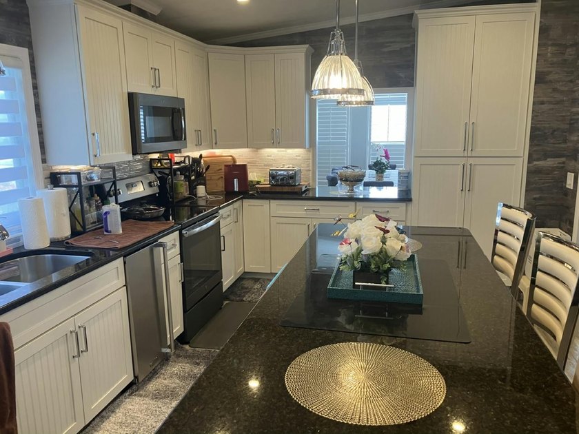 Don't miss this rare opportunity. This home has four sections - photo 19