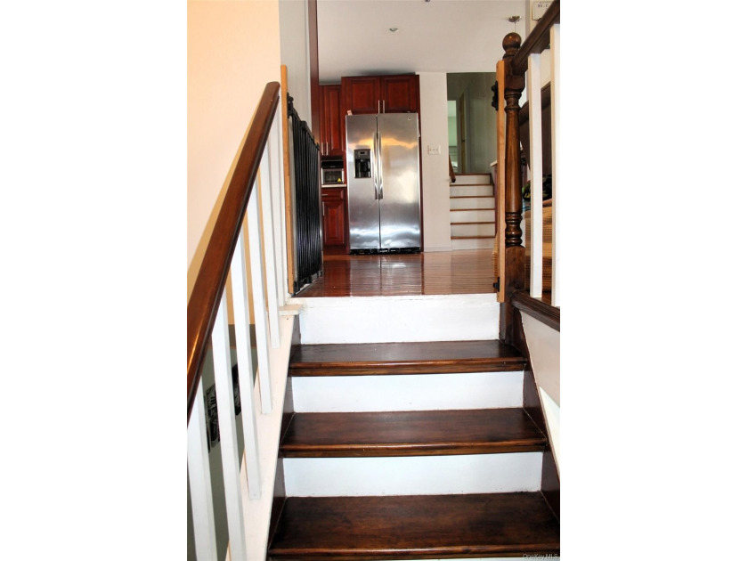 Welcome to your new home- a beautifully maintained and fully - photo 9