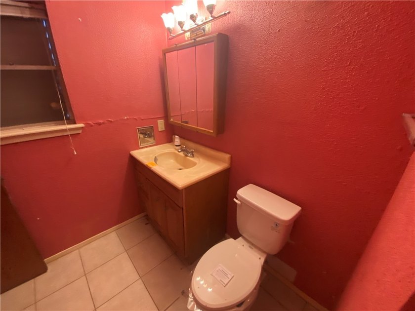Four sided brick veneer home in Carolyn Heights features a split - photo 20