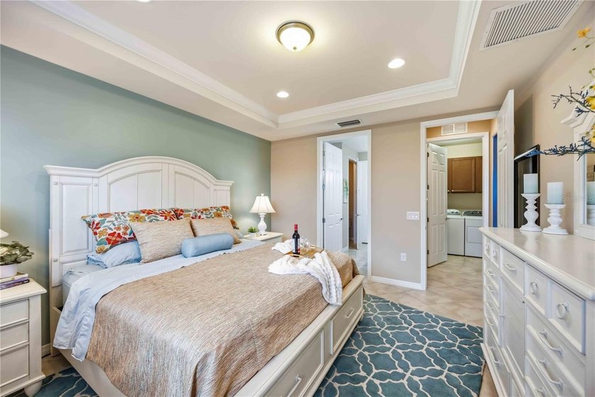 Welcome to resort-style living in the sought-after, 24-hour - photo 22