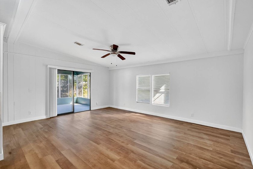 SELLER WILL PAY THE FIRST 4 MONTHS RENT ON THE LEASE WITH - photo 5