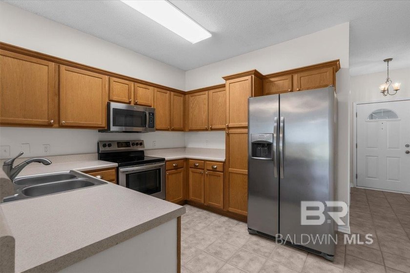 Welcome to Victoria Place in the heart of Foley! This - photo 6
