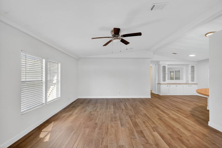SELLER WILL PAY THE FIRST 4 MONTHS RENT ON THE LEASE WITH - photo 8