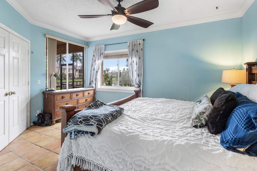 Are you looking for a renovated 1st floor corner unit condo in - photo 14