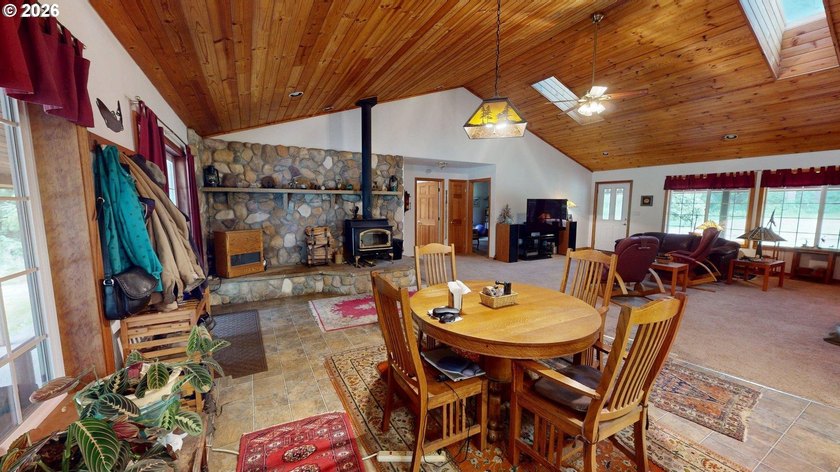 Private Acreage Retreat with Single-Level Living &amp; Incredible - photo 15
