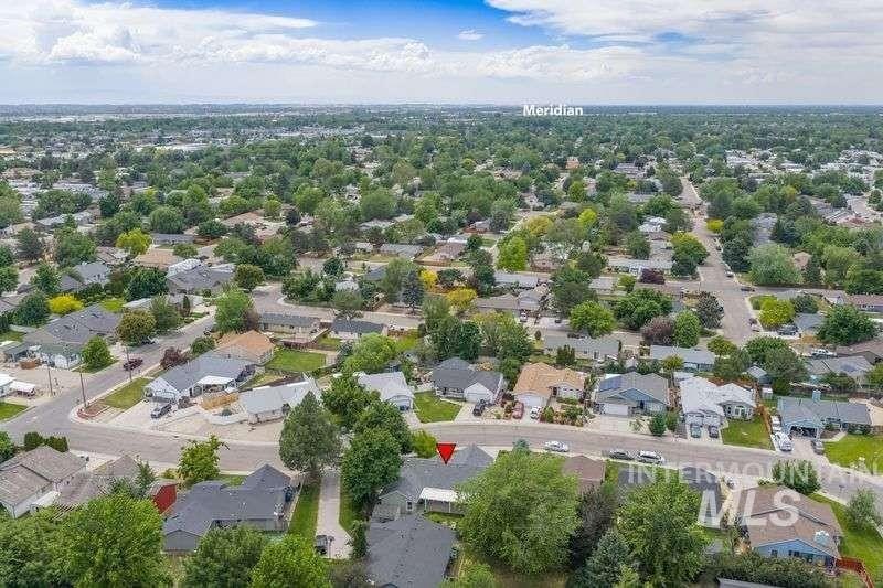 Turnkey single-level home in desirable West Boise location. This - photo 22