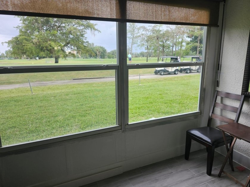 WOW!!! RARELY AVAILABLE REMODLED GROUND FLOOR CORNER UNIT - photo 4