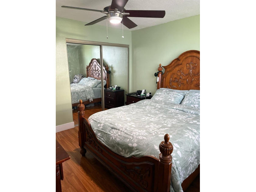 WOW!!! RARELY AVAILABLE REMODLED GROUND FLOOR CORNER UNIT - photo 8