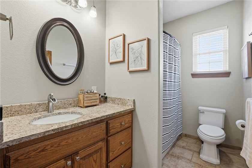Welcome to 22 Bandy Dr in Holiday Island-a stunning home - photo 26
