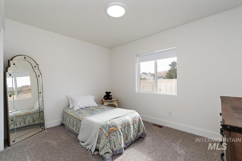 Welcome home to this better-than-new, thoughtfully designed - photo 29