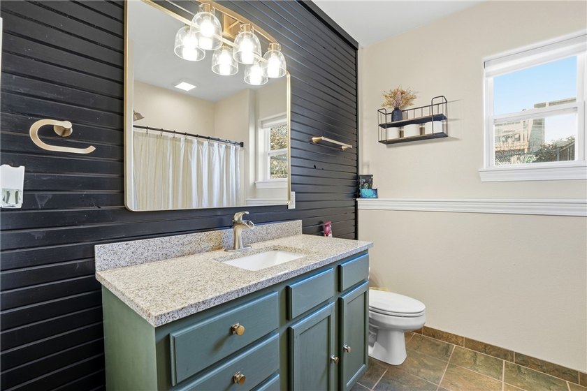 Welcome to 22 Bandy Dr in Holiday Island-a stunning home - photo 34