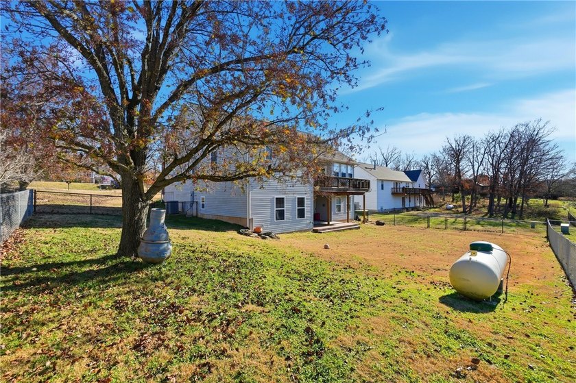 Welcome to 22 Bandy Dr in Holiday Island-a stunning home - photo 43