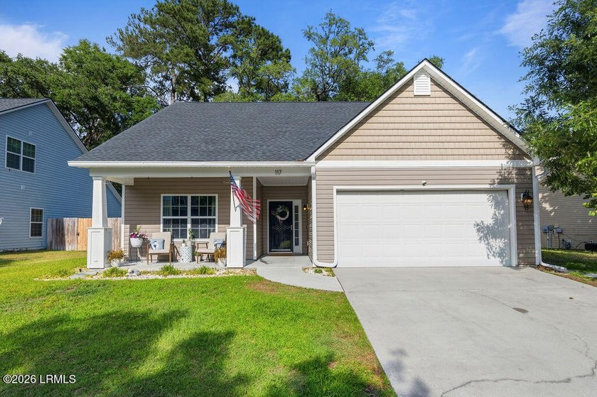 Welcome home to this charming Liberty Point property situated on - photo 2