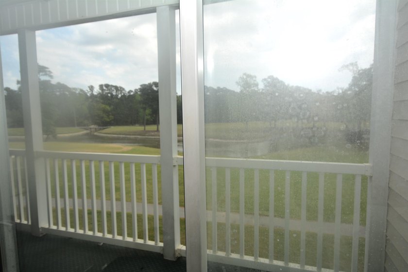 Nice 2 bedroom 2 bath unit updated 2 years ago with new carpet - photo 20