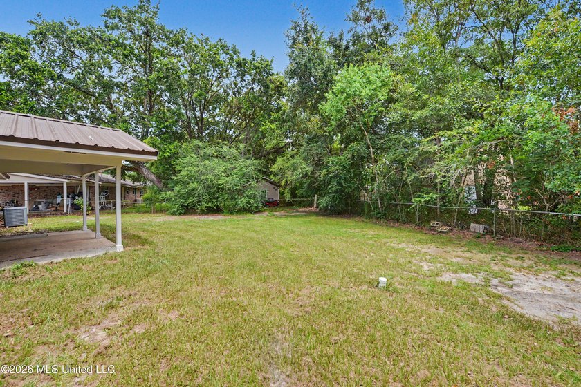 Move-in ready and priced to sell! This beautifully refreshed - photo 23