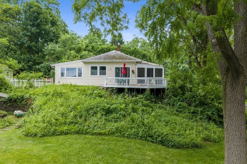 Opportunity knocks for waterfront living! Enjoy beautiful Lake - photo 7