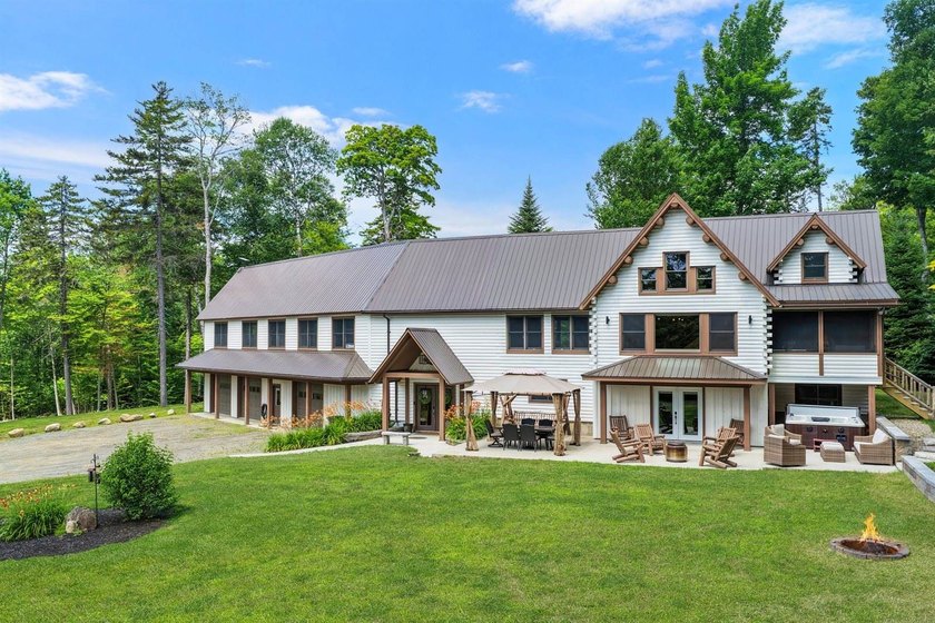 Experience one-of-a-kind luxury living with this exceptional - photo 4