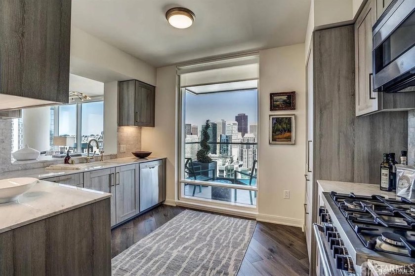 Welcome to The Harrison, where modern urban luxury meets - photo 5