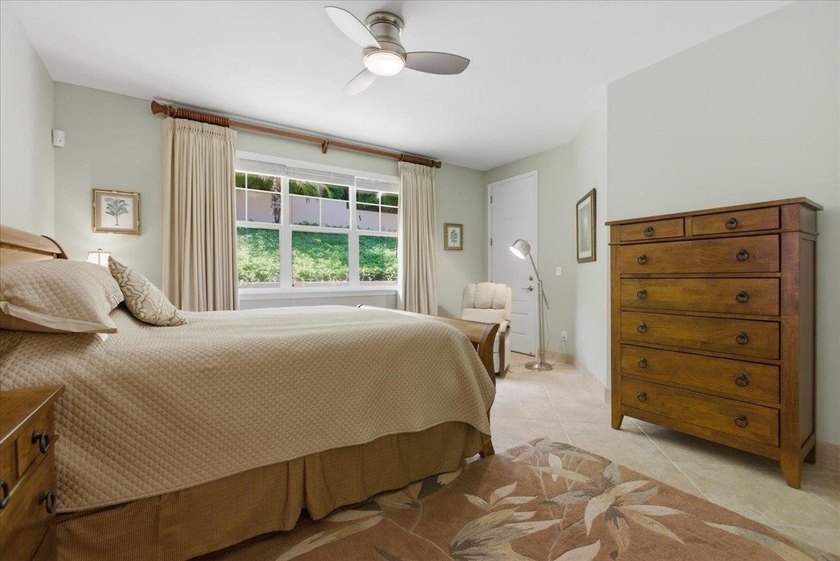 Welcome home to this impeccably maintained, turn-key residence - photo 14