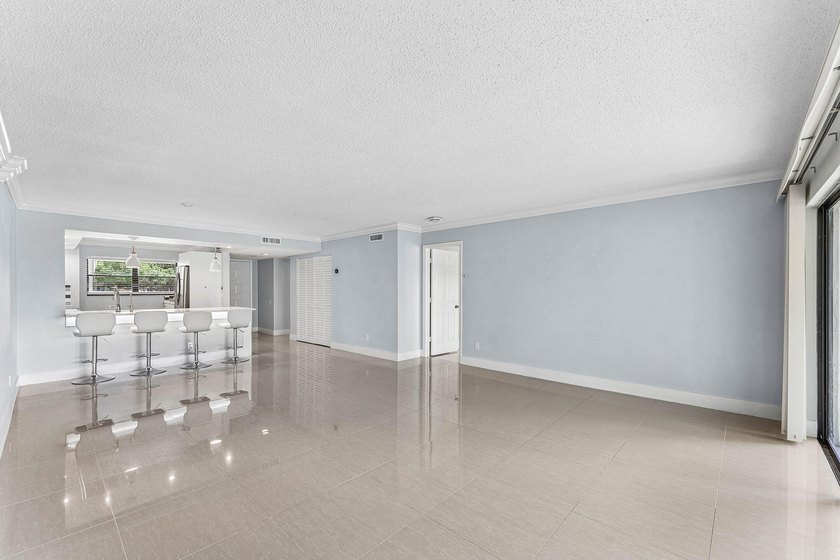 Experience effortless country club living in this beautifully - photo 15