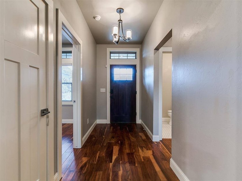 Welcome to your dream Craftsman Bungalow in the esteemed Frisco - photo 4