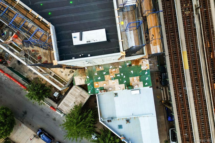 Vacant mixed-use investment and potential development - photo 10