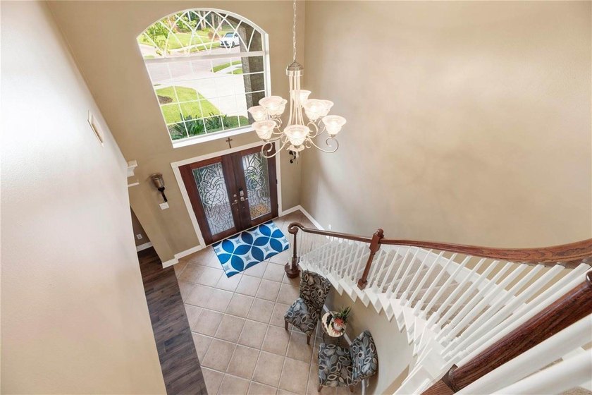 Nestled in Stable Gate, this contemporary home feels like a - photo 9