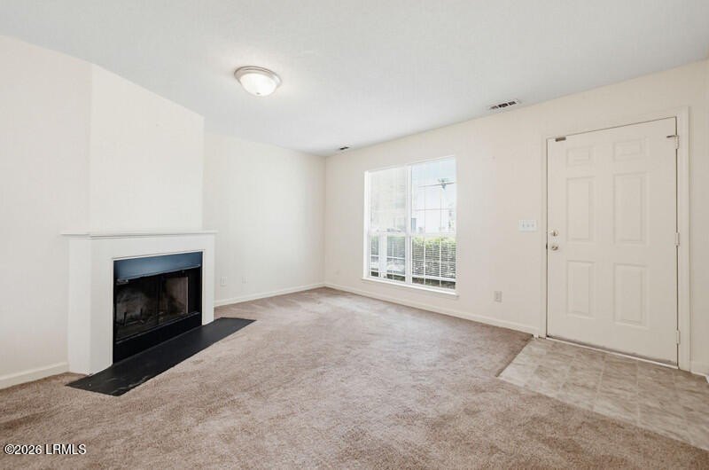 Left side of this townhome in quiet residential neighborhood - photo 2