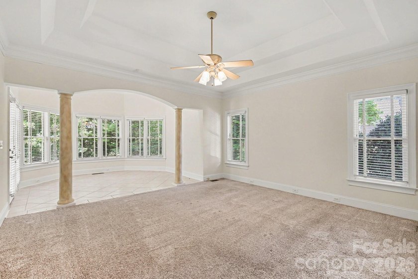 Prestigious Providence Country Club living meets timeless design - photo 4