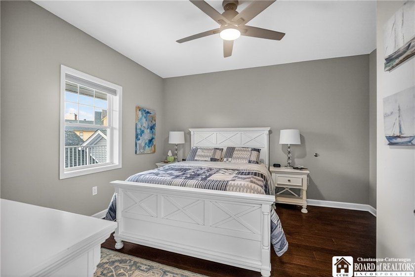 Lakefront Luxury living at Bemus Bay Condominiums in the heart - photo 21