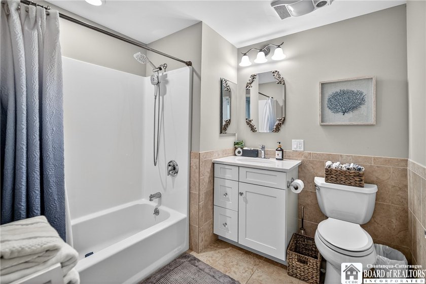 Lakefront Luxury living at Bemus Bay Condominiums in the heart - photo 22