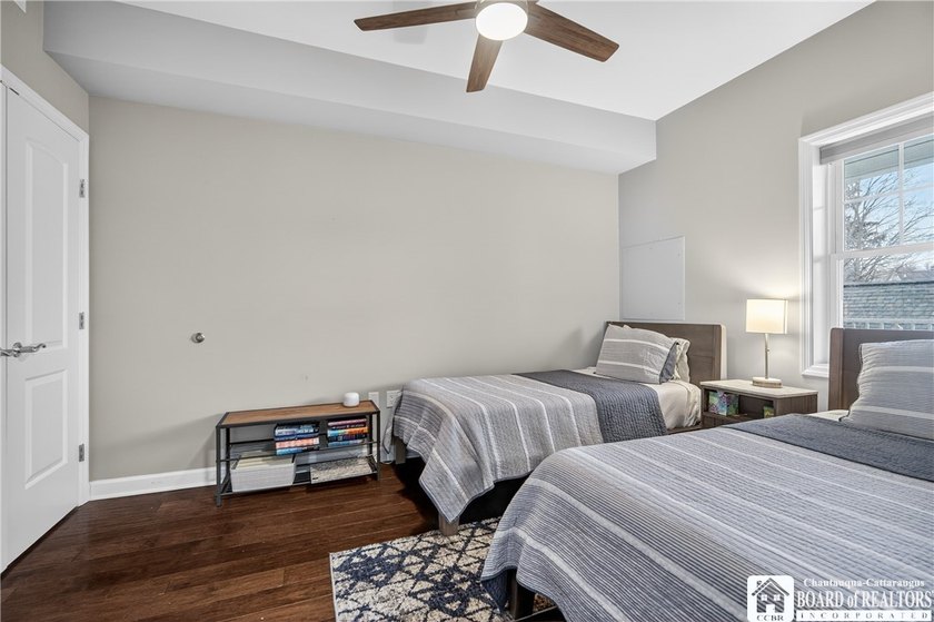 Lakefront Luxury living at Bemus Bay Condominiums in the heart - photo 23