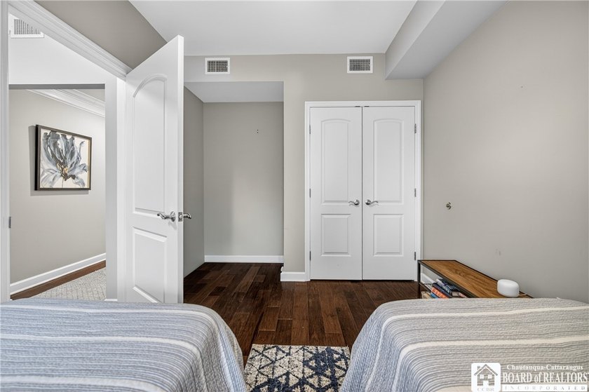 Lakefront Luxury living at Bemus Bay Condominiums in the heart - photo 24