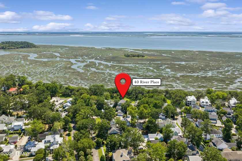 Experience the best of Lowcountry living in this beautifully - photo 3
