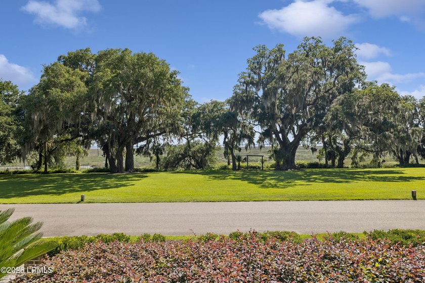 Experience the best of Lowcountry living in this beautifully - photo 6
