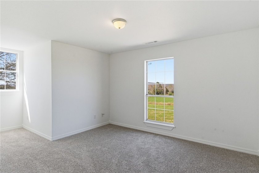 Rare find! Custom home on 3 acres in Fayetteville + 1280 sf shop - photo 24