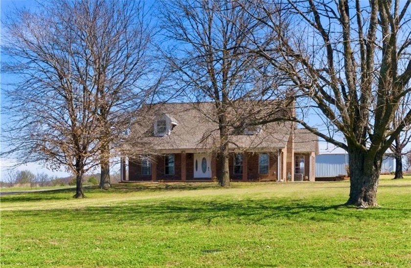 Rare find! Custom home on 3 acres in Fayetteville + 1280 sf shop - photo 30