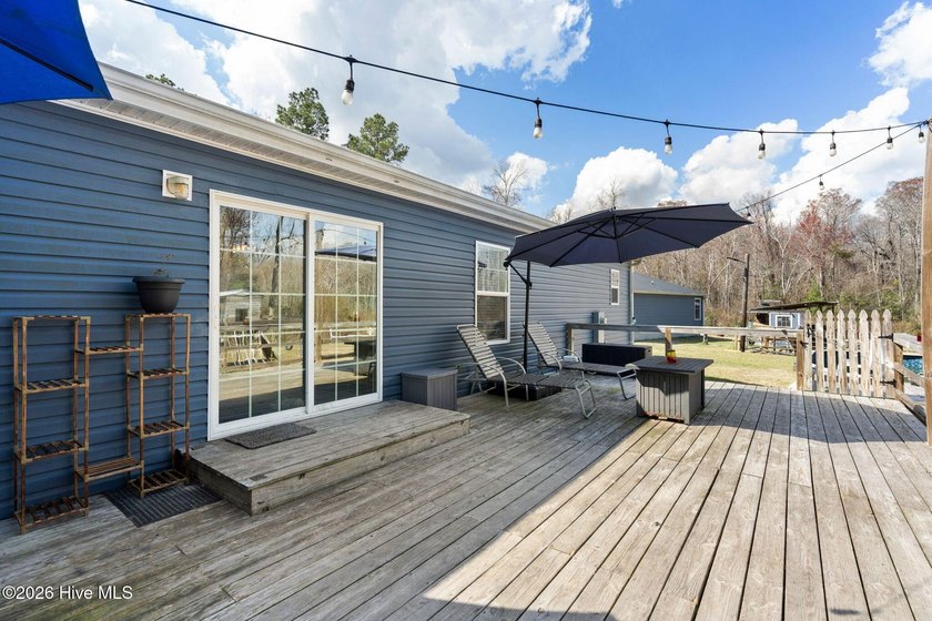 Rare opportunity to own a private and versatile 2.85-acre estate - photo 46