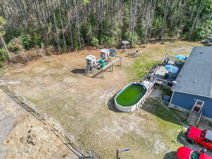 Rare opportunity to own a private and versatile 2.85-acre estate - photo 52